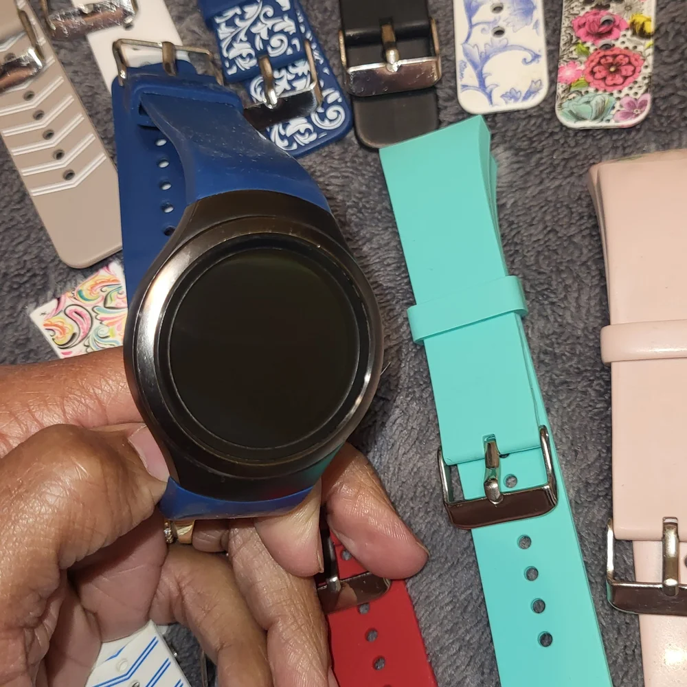 Samsung Smartwatch with Multicolor Straps